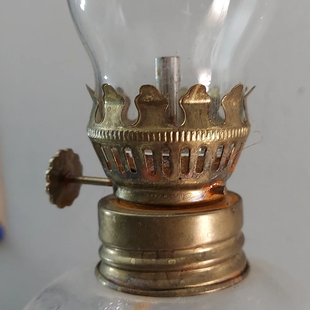 8 inch Lamplight Farms #2 Oil Lamp Clear Glass Ball Made In Italy